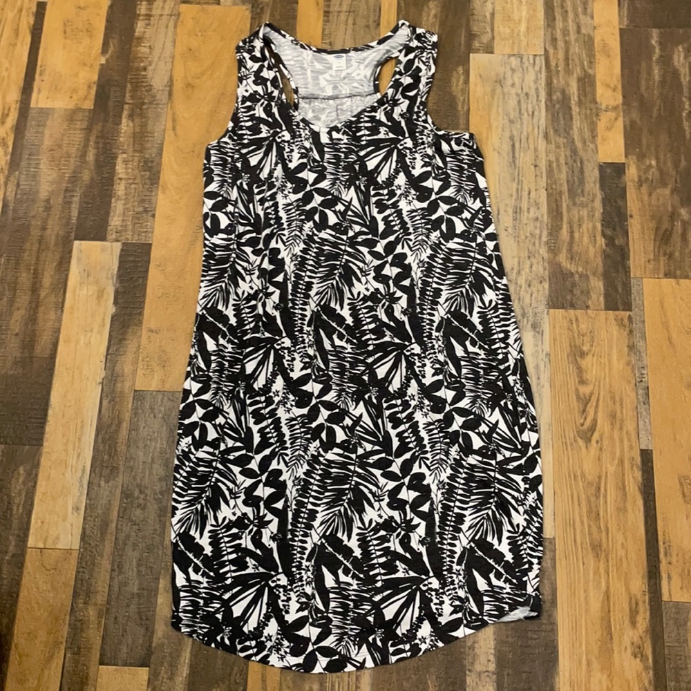 Medium Old Navy Razorback Tank Top Dress